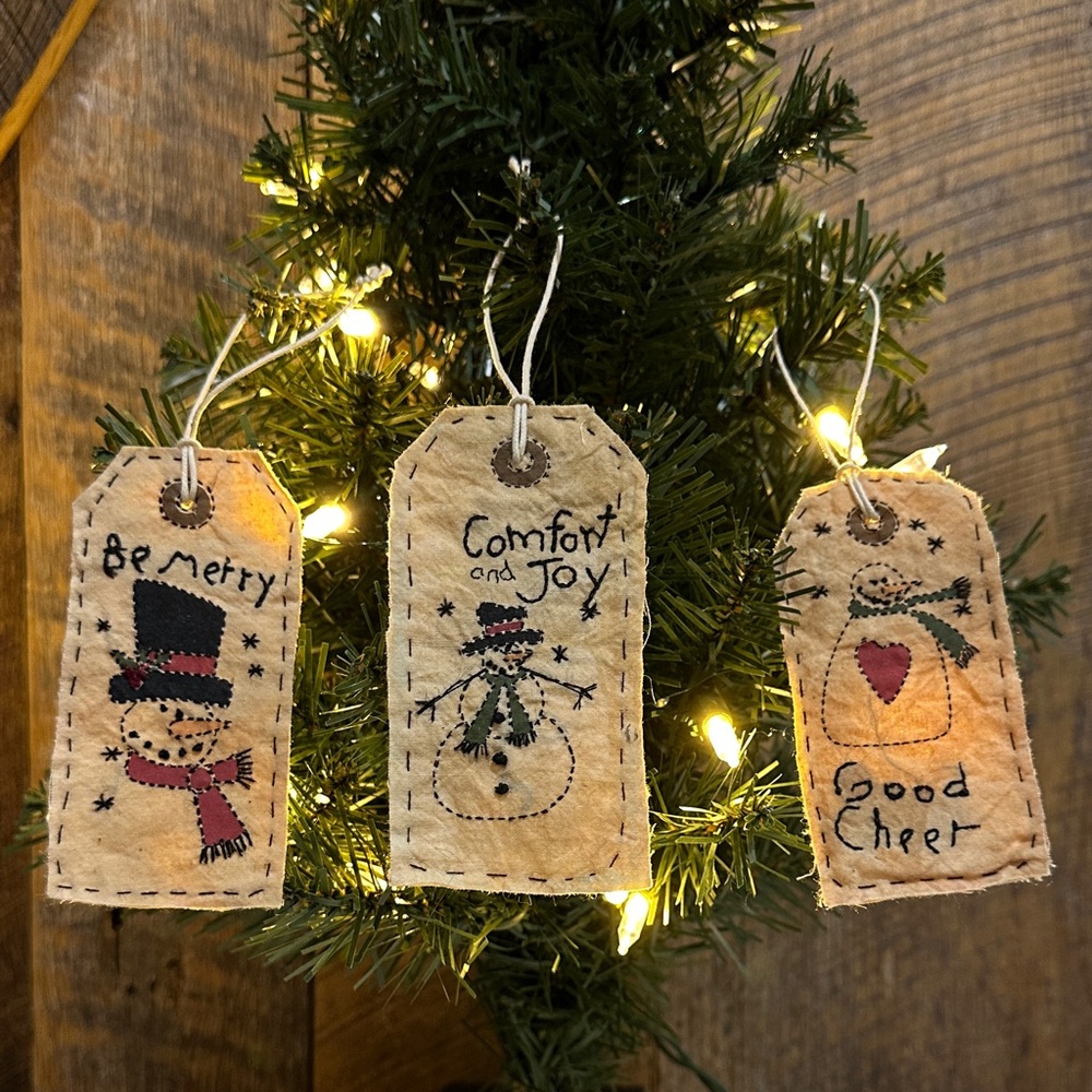 Handmade Set of 3 Tea Stained vintage look Snowmen Christmas Cloth Tag Ornaments